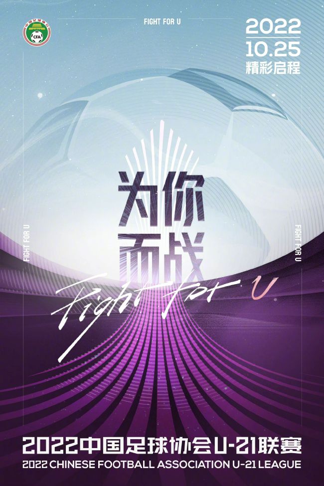 说着，宗秋华又道：这样吧马岚，你今天先自己一个人飞过去，顺便帮我一个忙，把陈姐的东西带过去，我会安排我在港岛那边的管家去机场接你，让他先把你接到我在施勋道的别墅，然后我让陈姐的弟弟去别墅找你拿东西，到时候你直接把这个行李箱给他就行，然后你就在别墅等我，我明天就到。